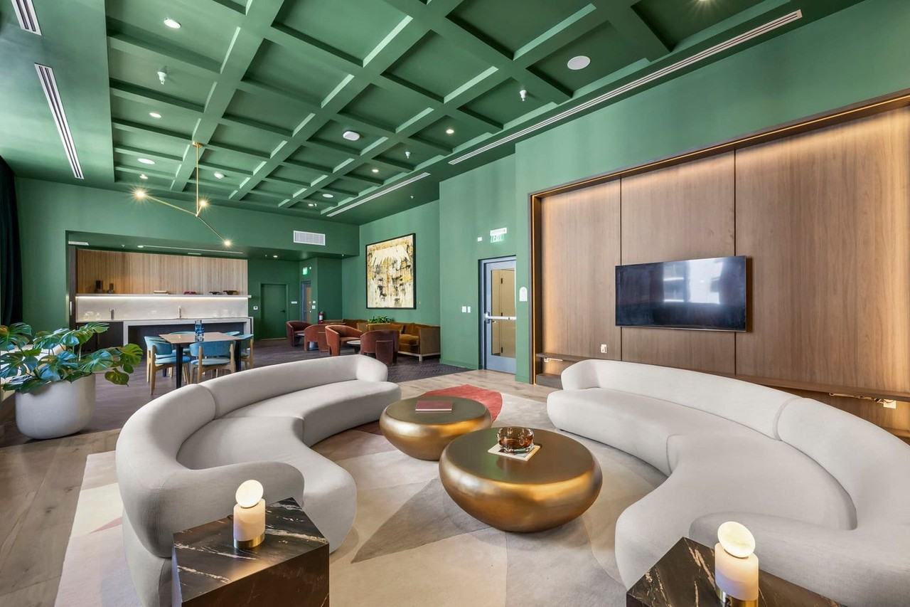 11 Ne 6th St #1380028P - Photo 3 of 40