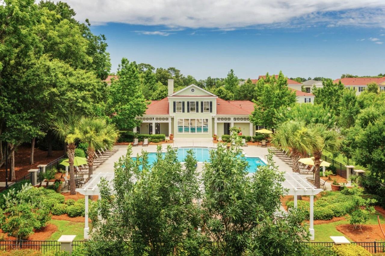 1302 Belle Point Dr #1466154P - Photo 5 of 18