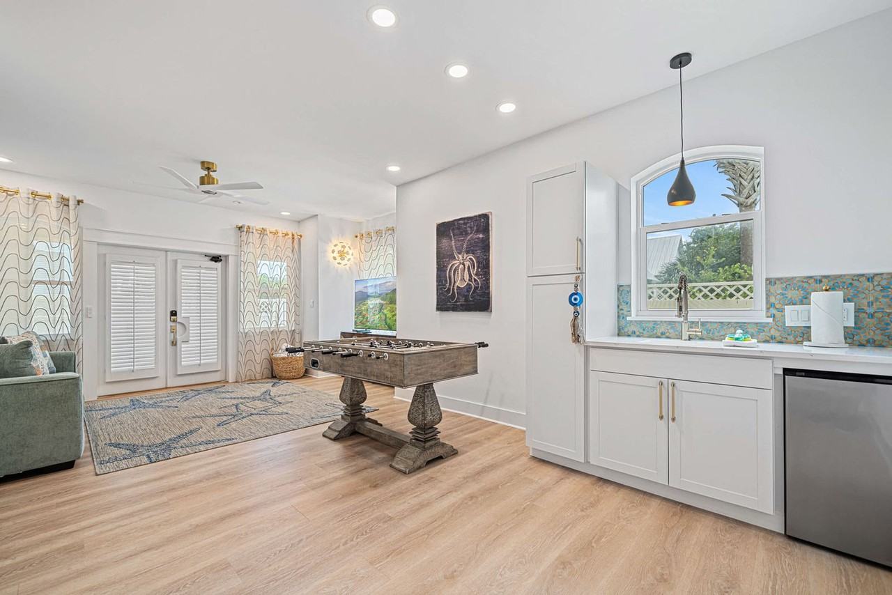 20 Saint Francis Dr S #1471179P - Photo 3 of 50