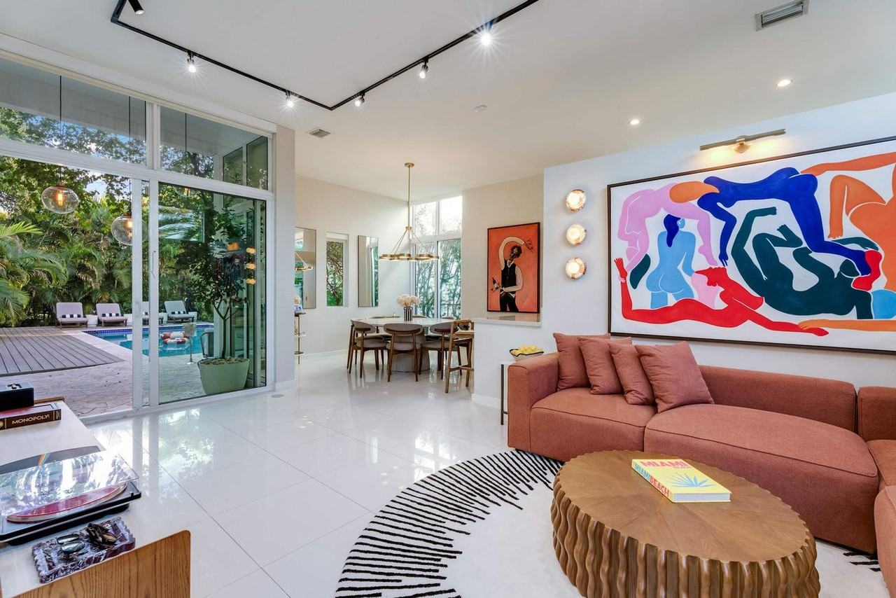 1884 Sw 17th St #1475833P - Photo 2 of 50