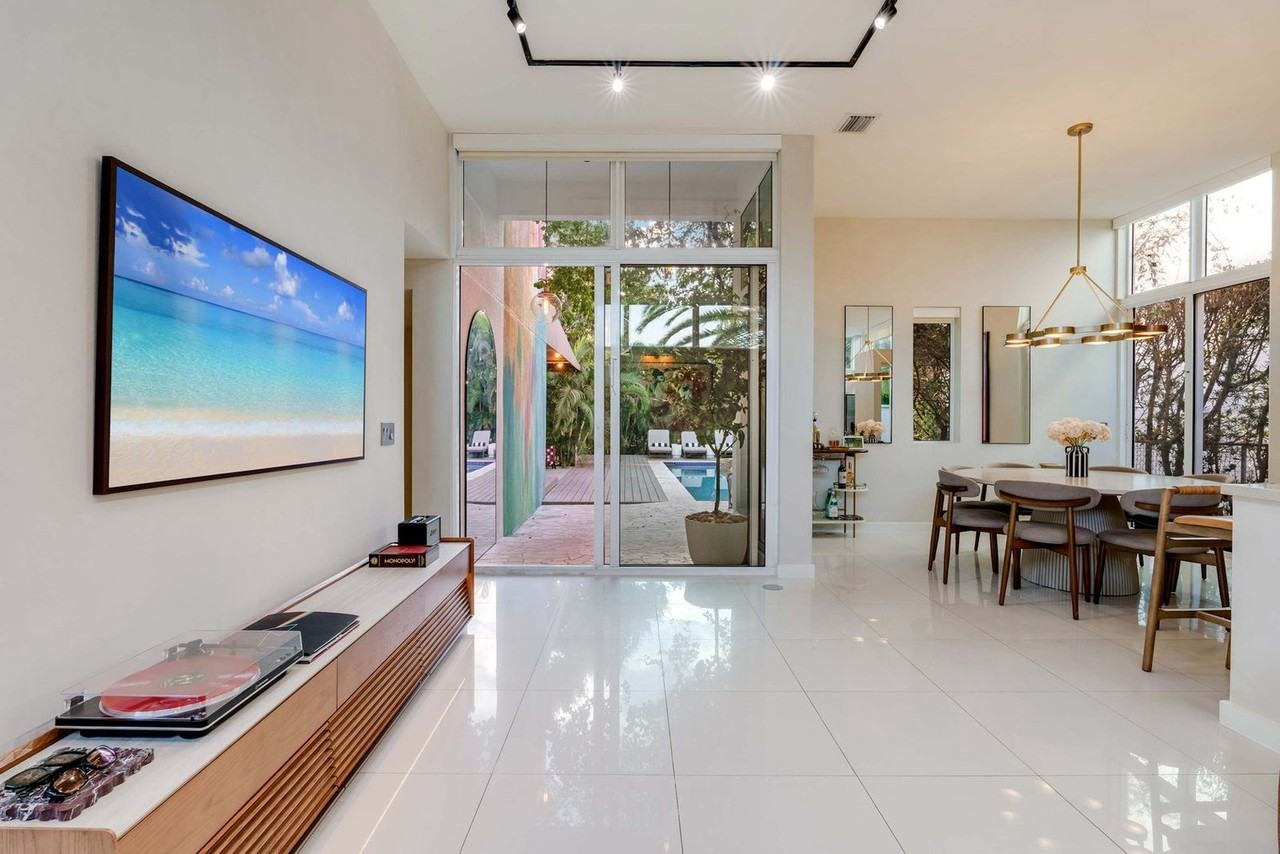 1884 Sw 17th St #1475833P - Photo 3 of 50