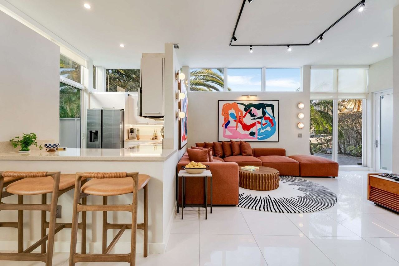 1884 Sw 17th St #1475833P - Photo 5 of 50