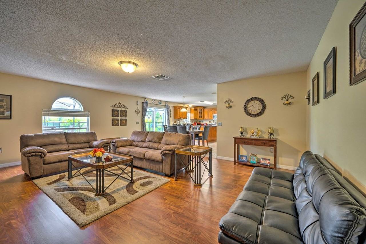 407 Samuel St #1475815P - Photo 5 of 41