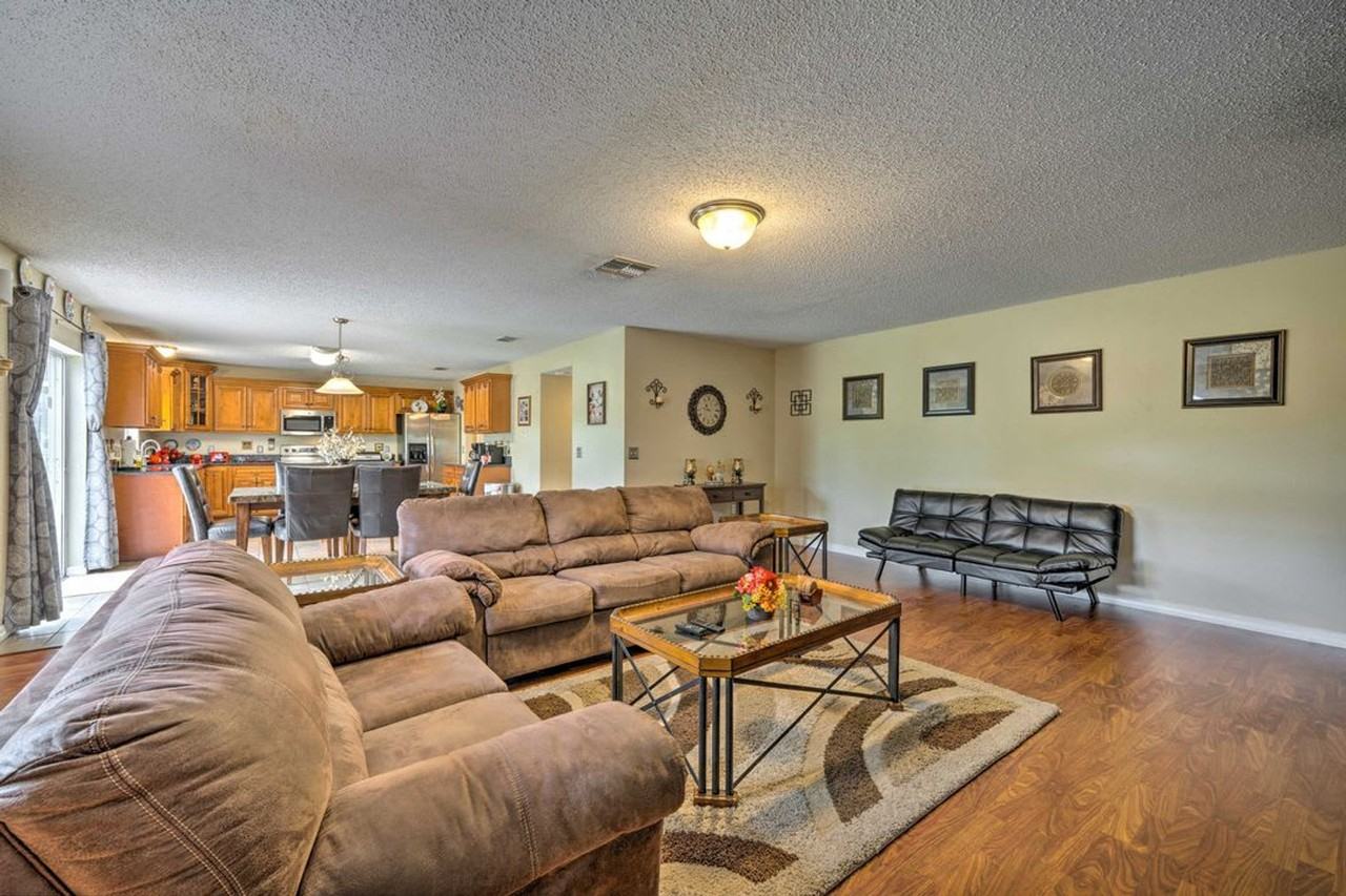 407 Samuel St #1475815P - Photo 6 of 41