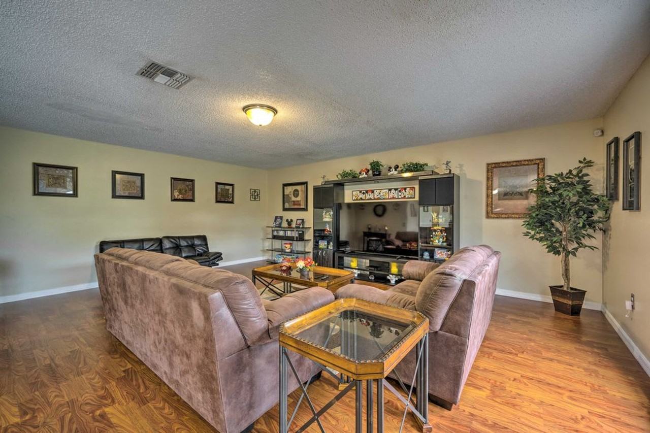 407 Samuel St #1475815P - Photo 7 of 41