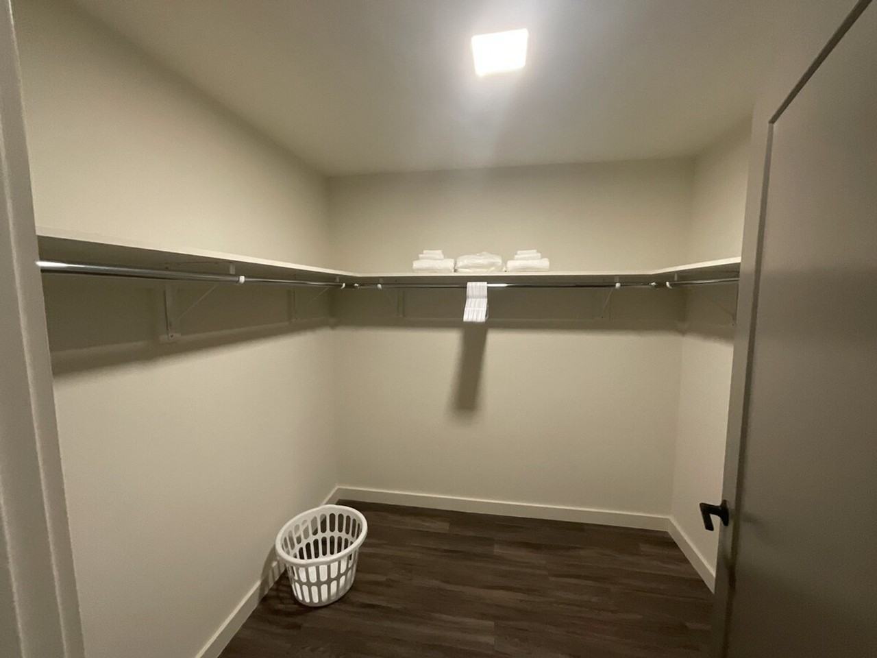 4903 Edgemoor Ln #1490323P - Photo 6 of 27