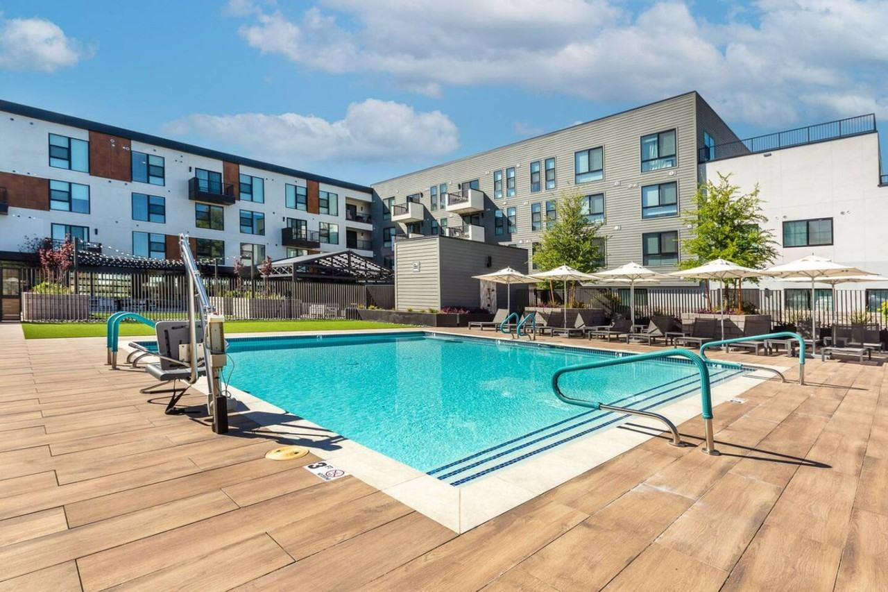 4225 N 32nd St #1492095P - Photo 3 of 29