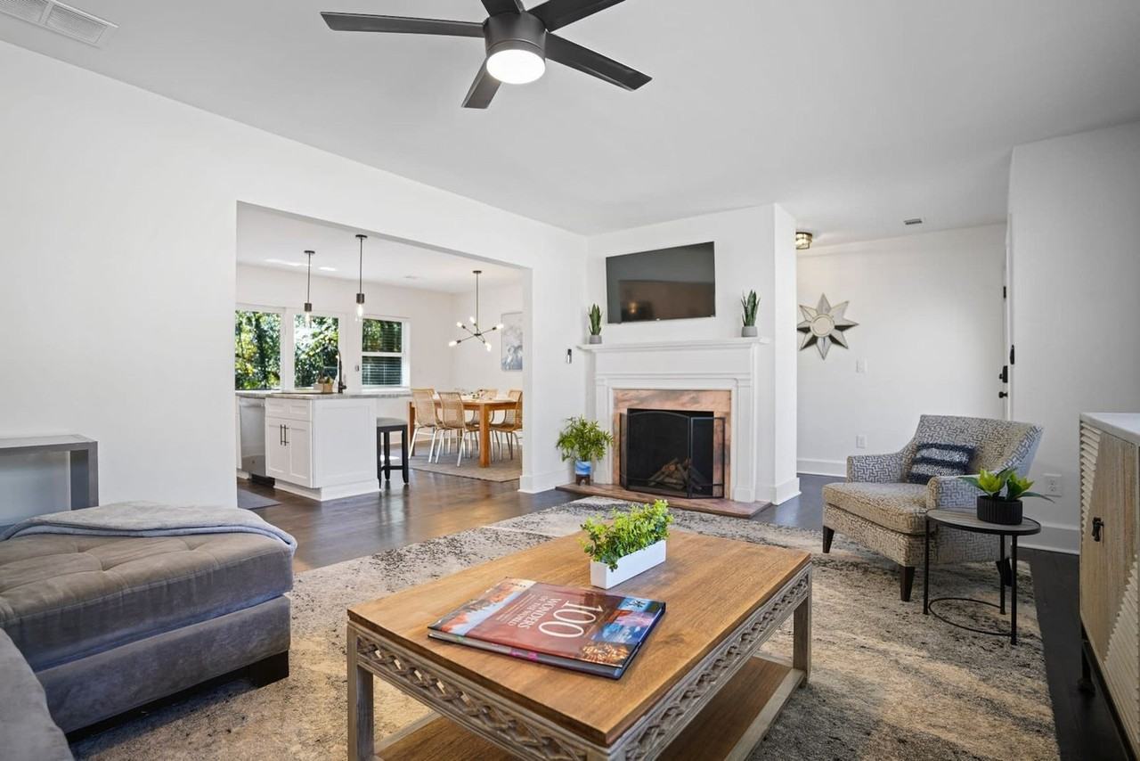 2234 Edgemore Dr Se #1475256P - Photo 3 of 31