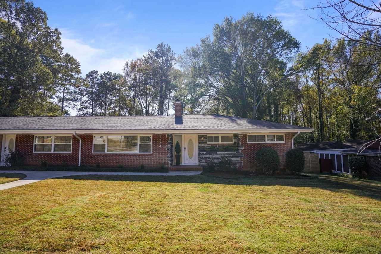 2234 Edgemore Dr Se #1475256P - Photo 6 of 31