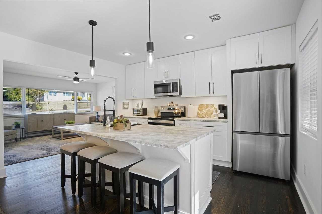 2234 Edgemore Dr Se #1475256P - Photo 7 of 31