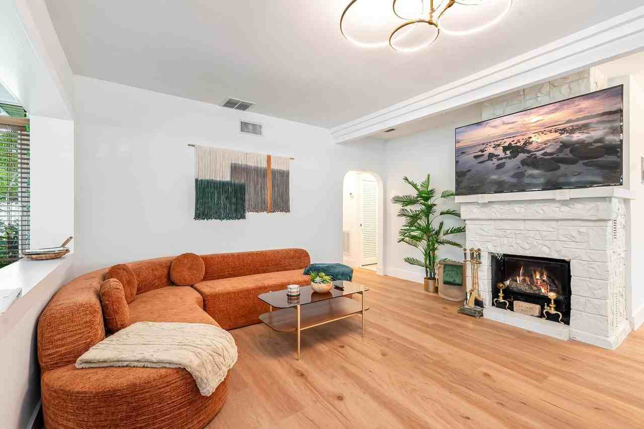 1336 Ne 14th Ave #1475647P - Photo 6 of 48