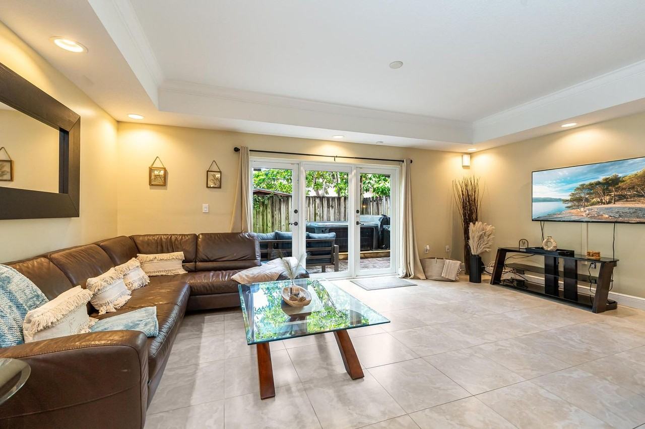 1721 Sw 23rd St #1475645P - Photo 3 of 44