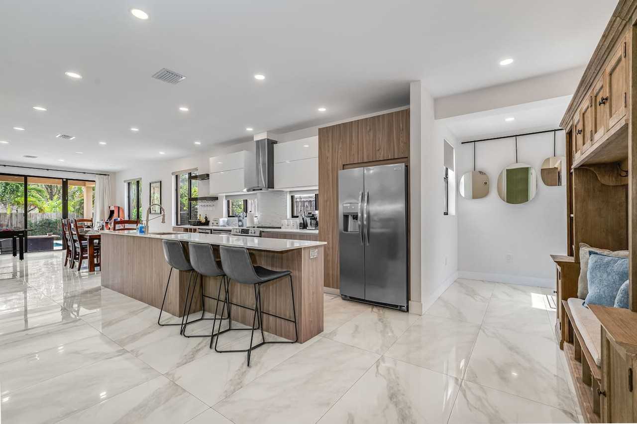 828 Sw 14th Ct #1475650P - Photo 7 of 47