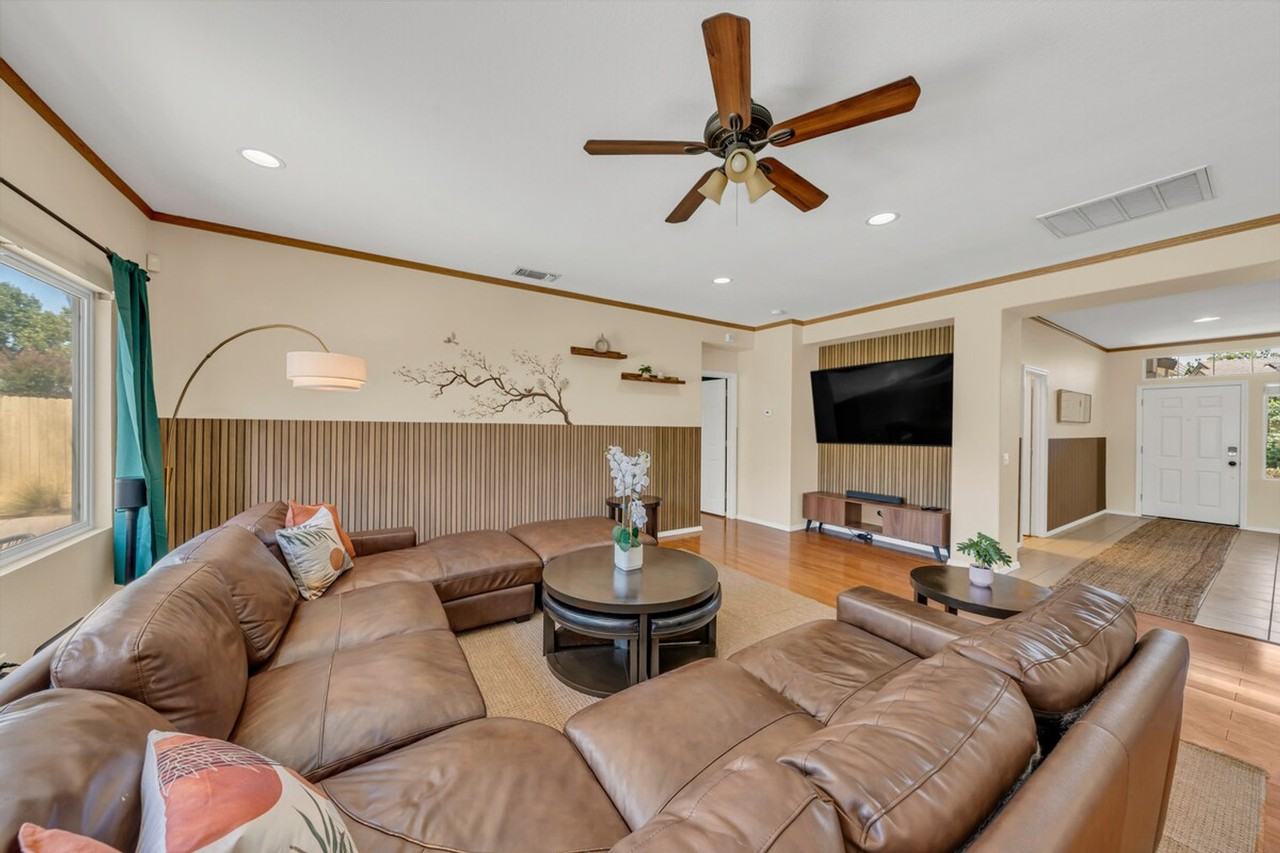 9363 Willow Pond Cir #1473528P - Photo 2 of 29