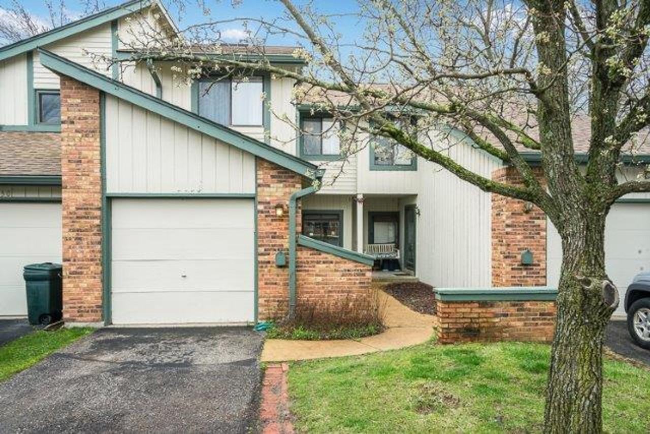 2000 Quiet Stream Dr #1472875P - Photo 5 of 35