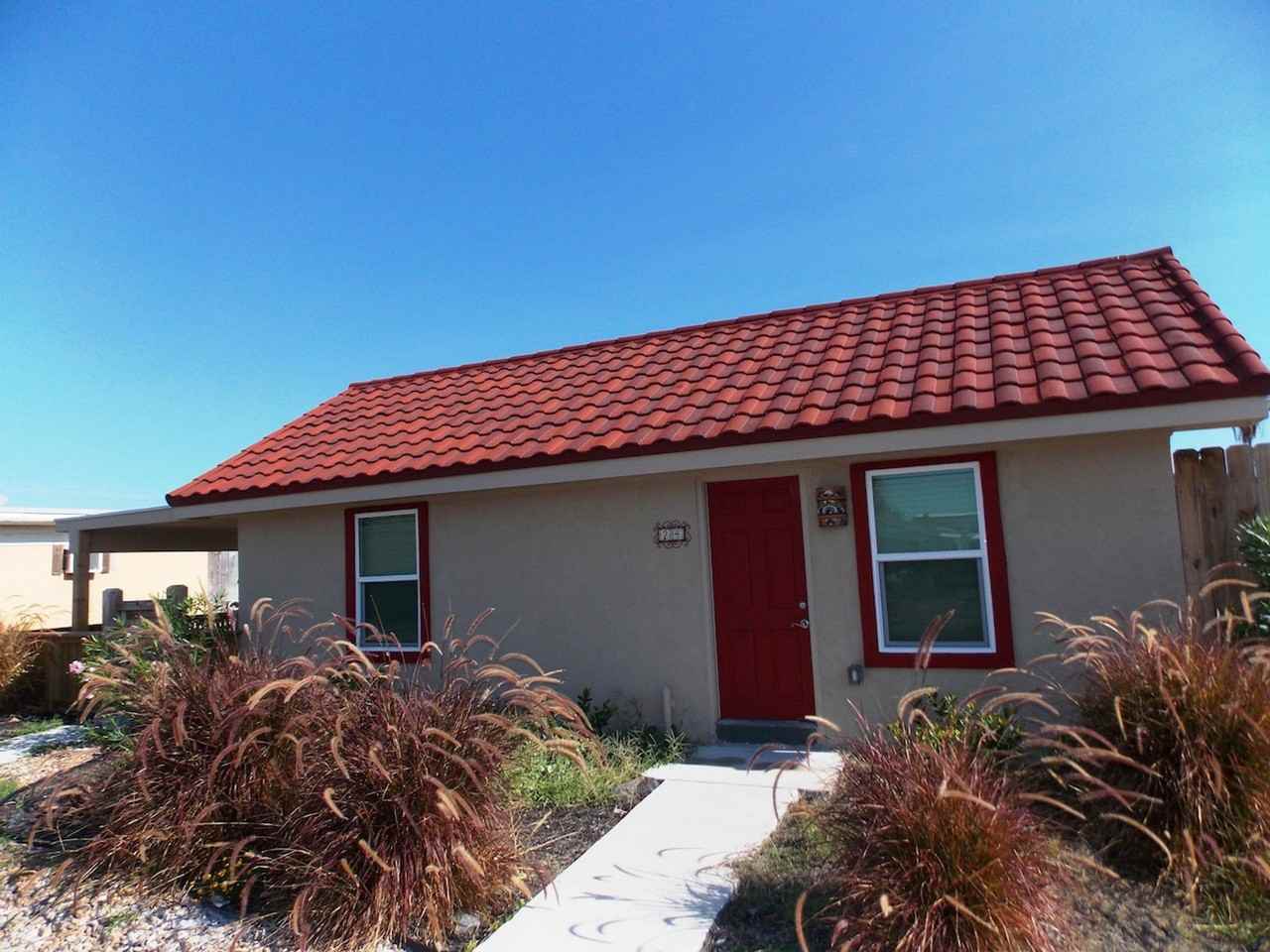 134 N Alister St #1023210P - Photo 3 of 12