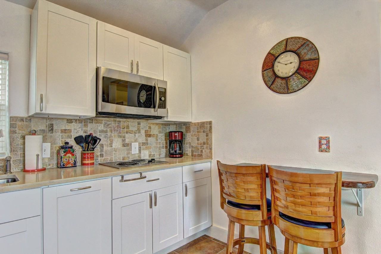 134 N Alister St #1023210P - Photo 4 of 12