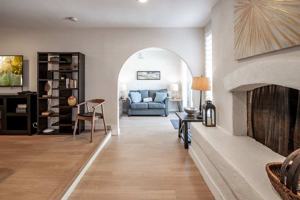 featured image of 12202 N 60th St