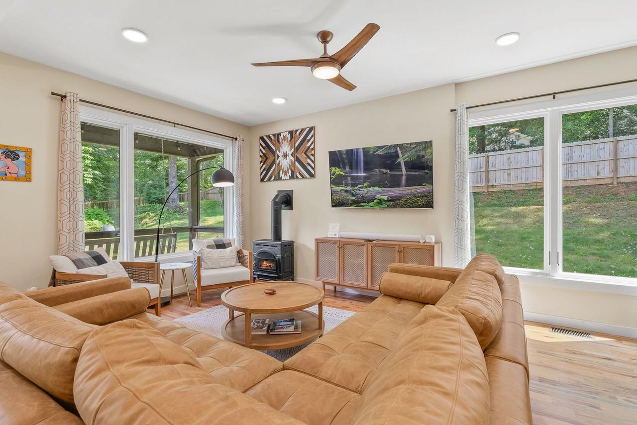 114 Greenwood Acres Dr #1023057P - Photo 3 of 43