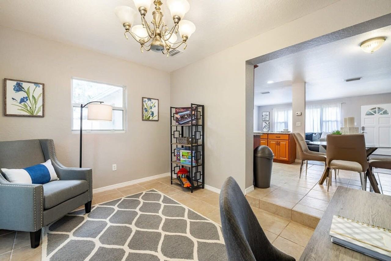 2454 Whitman St #1023053P - Photo 3 of 18