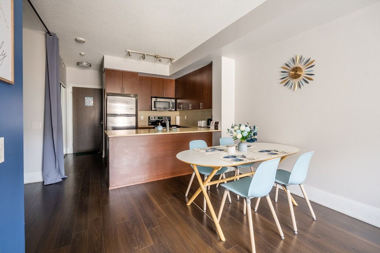 581 Front St W #1494948P - Photo 6 of 13