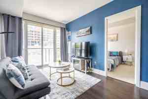 featured image of 581 Front St W