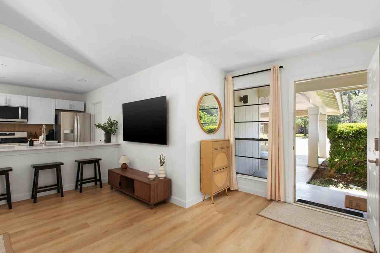 2500 Berkett Dr #1492676P - Photo 3 of 17