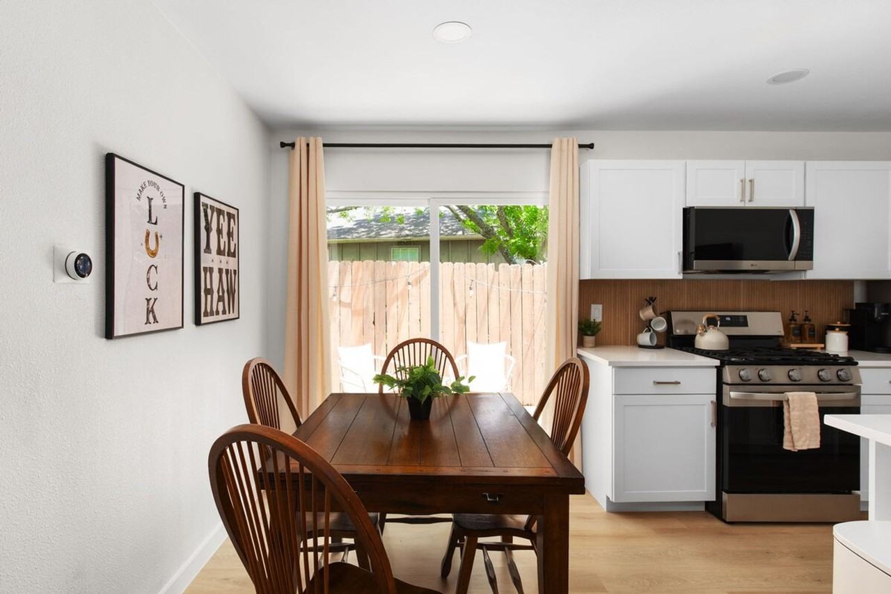 2500 Berkett Dr #1492676P - Photo 4 of 17