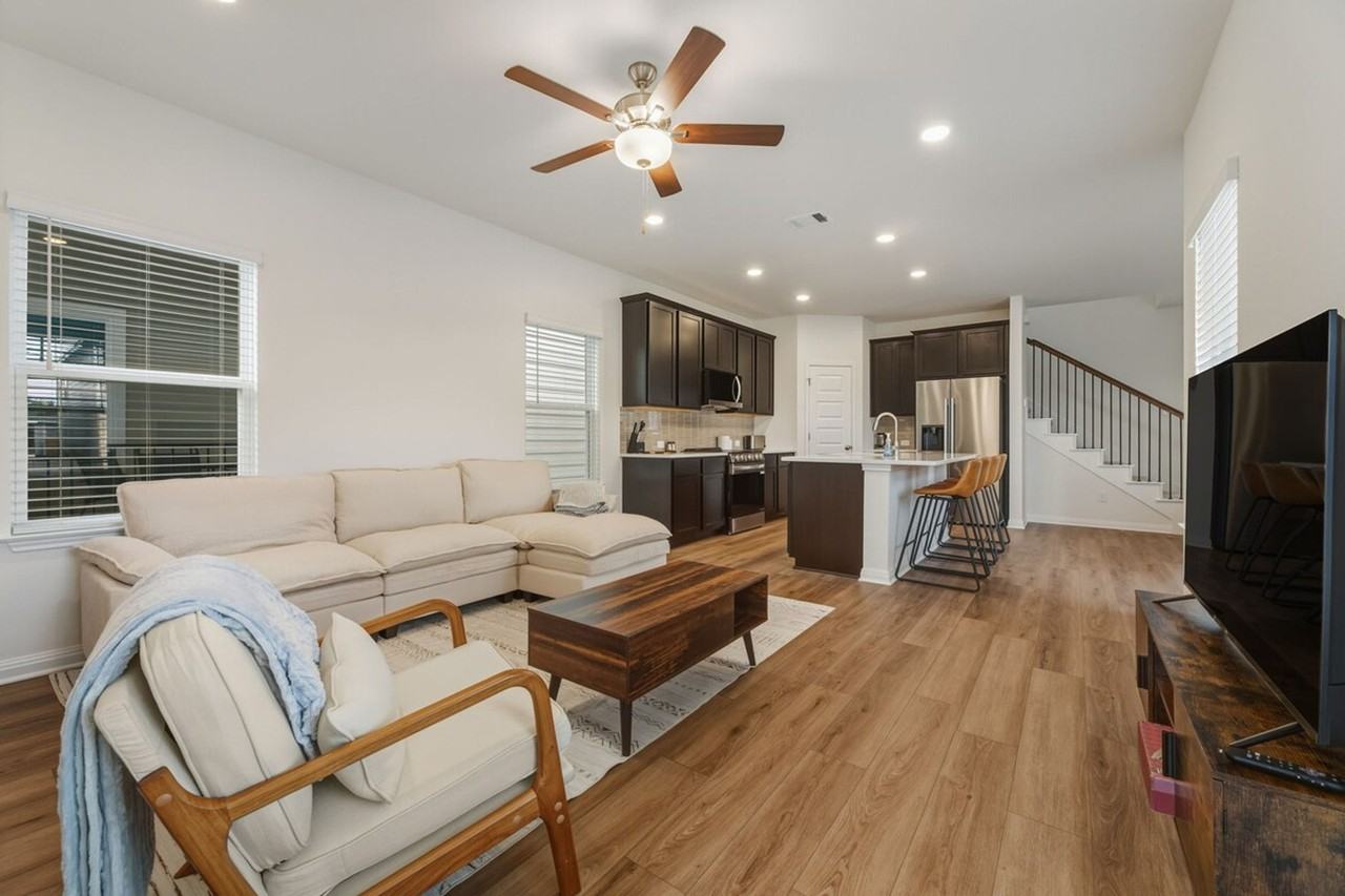 Whisper Creek Dr #1492674P - Photo 4 of 50