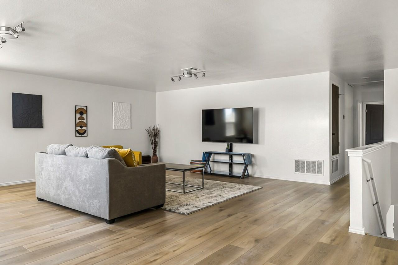 311 Evening Grosbeak Dr #1492677P - Photo 5 of 46