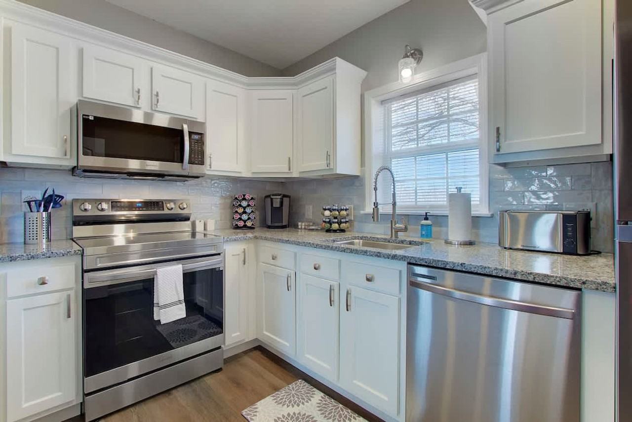 1610 Cooper Foster Park Road - Photo 7 of 101