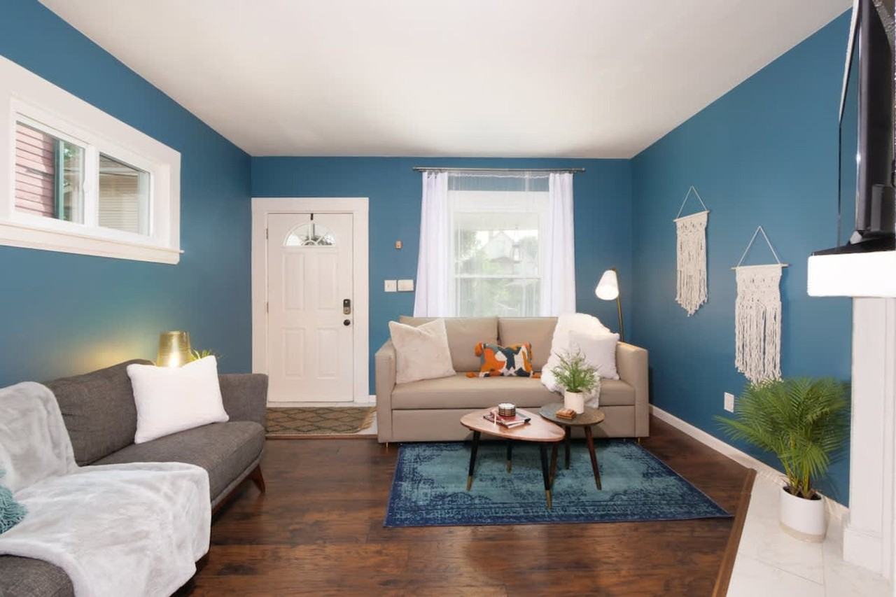 2156 W 34th Pl #1496033P - Photo 4 of 50