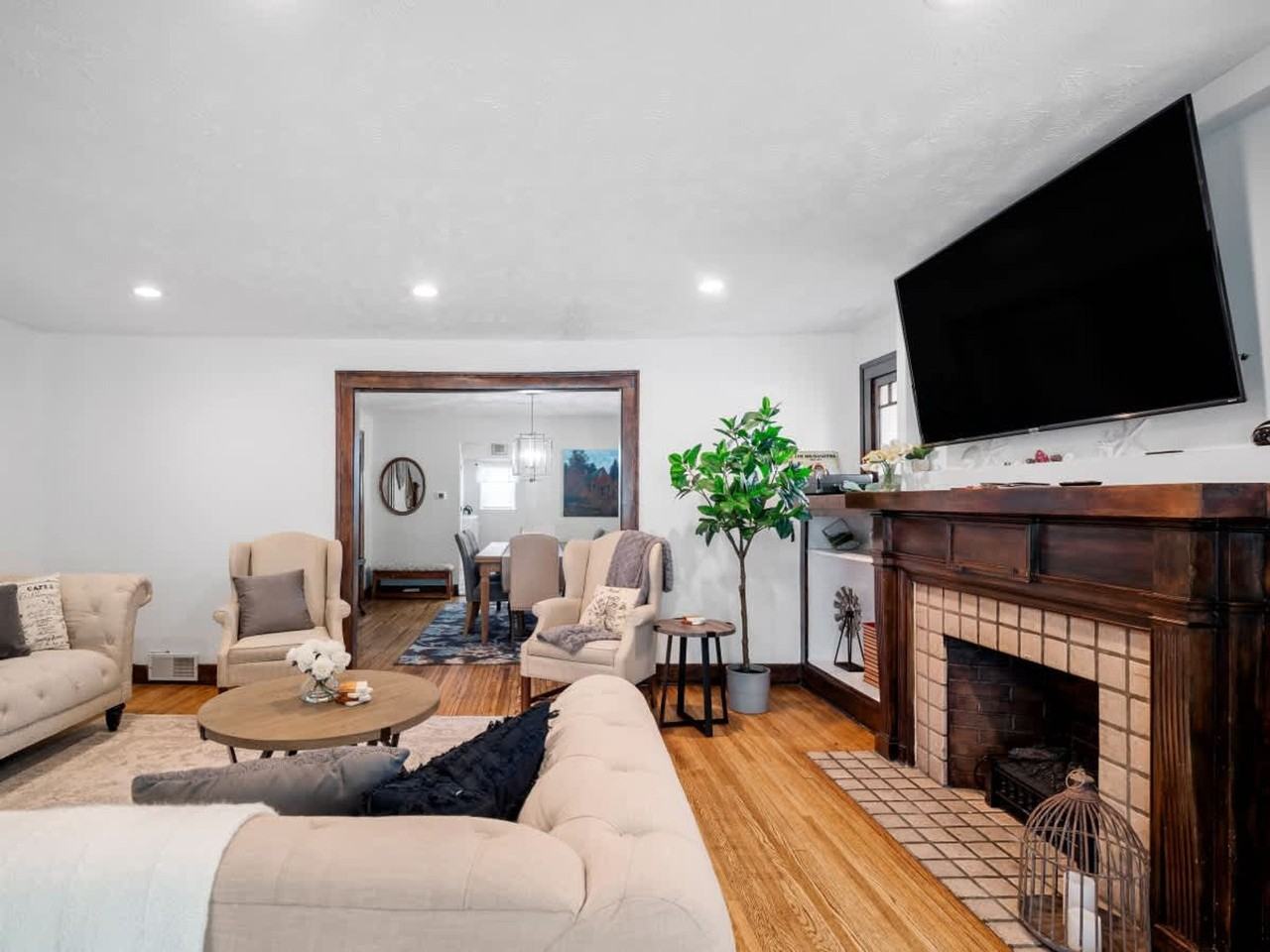 3222 West Blvd #1496065P - Photo 4 of 50