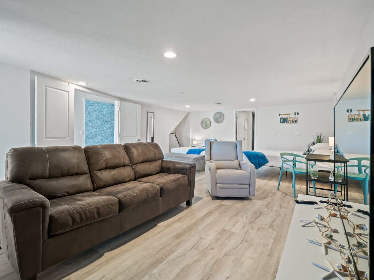 3581 Mong Ave #1496037P - Photo 5 of 43