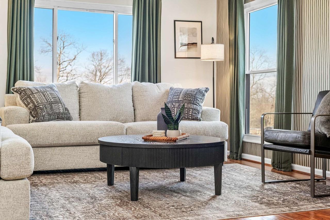 3491 Danbury Rd #1496136P - Photo 5 of 45