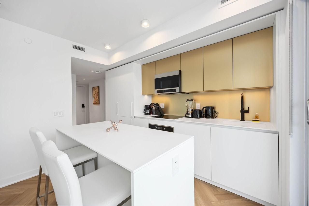 225 Adelaide Street West - Photo 5 of 24