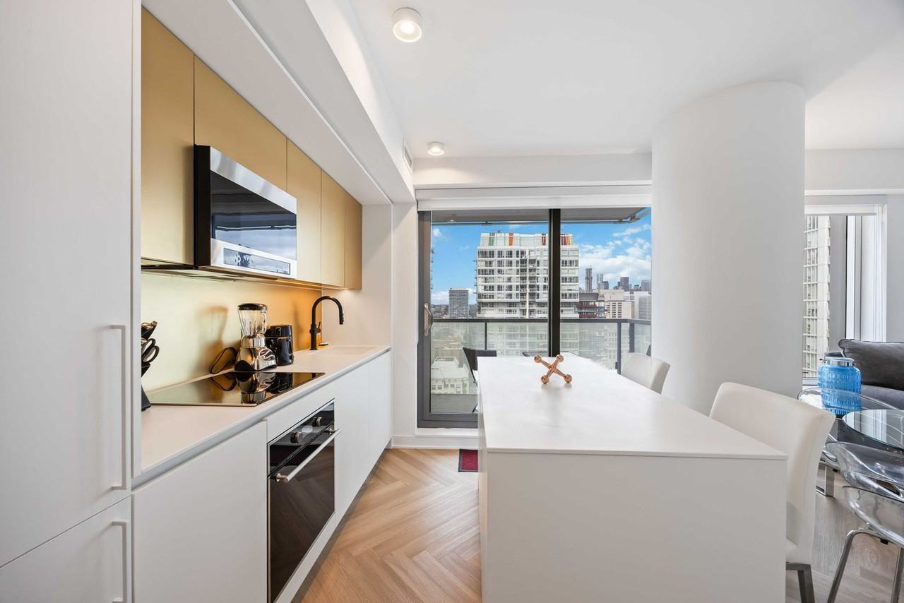 225 Adelaide Street West - Photo 6 of 24