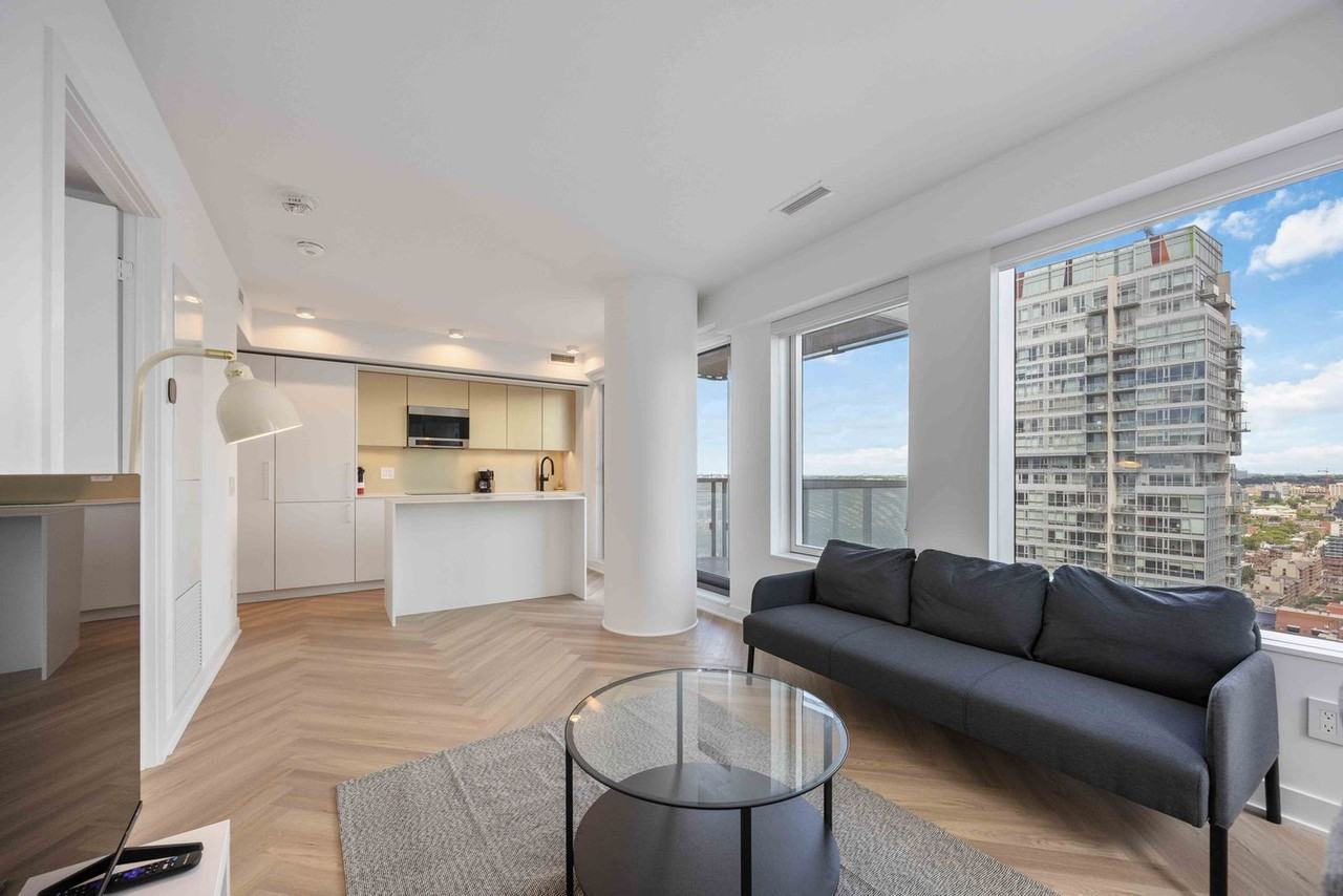 225 Adelaide Street West - Photo 3 of 22