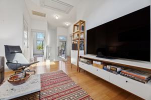 featured image of 6006 Aurora Dr