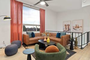 featured image of 4530 W Paradise Dr