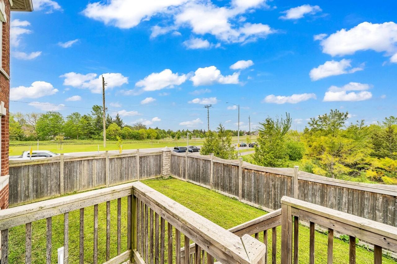 2 Stevensgate Dr #1498591P - Photo 5 of 40