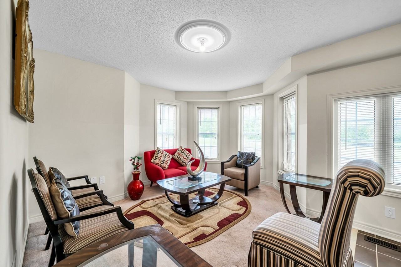 2 Stevensgate Dr #1498591P - Photo 6 of 40