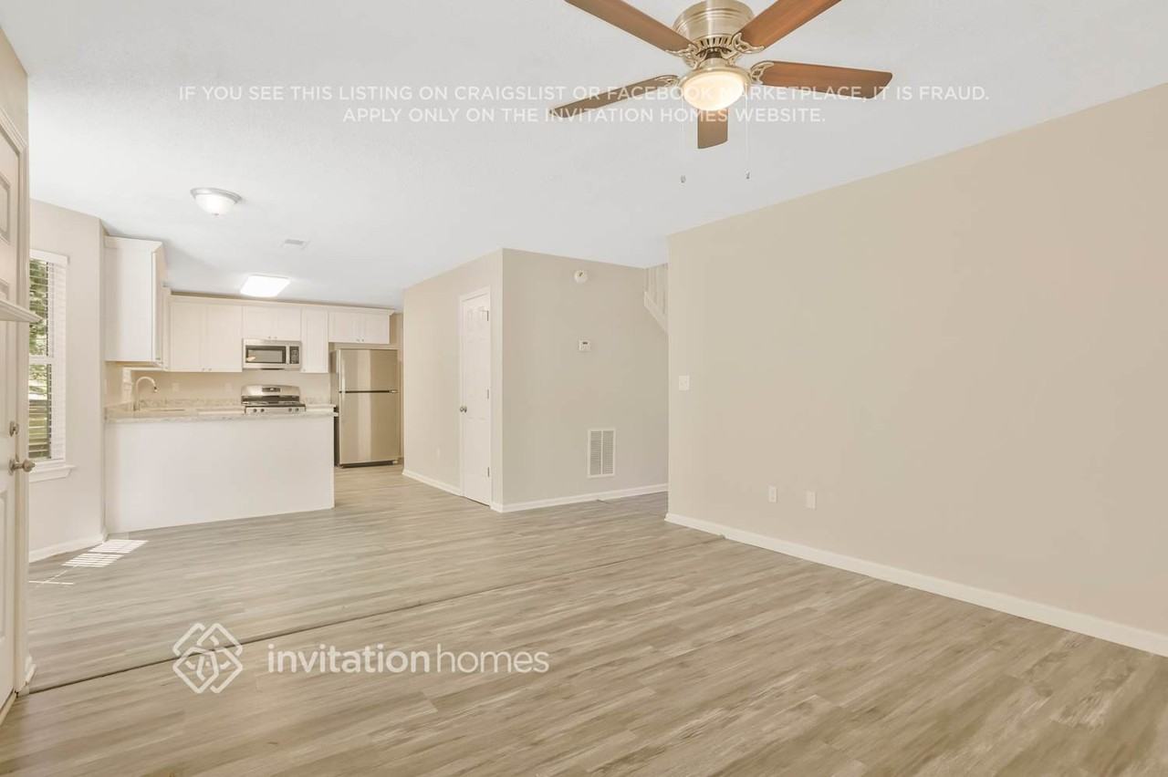 3081 Stonebridge Creek Dr - Photo 7 of 26