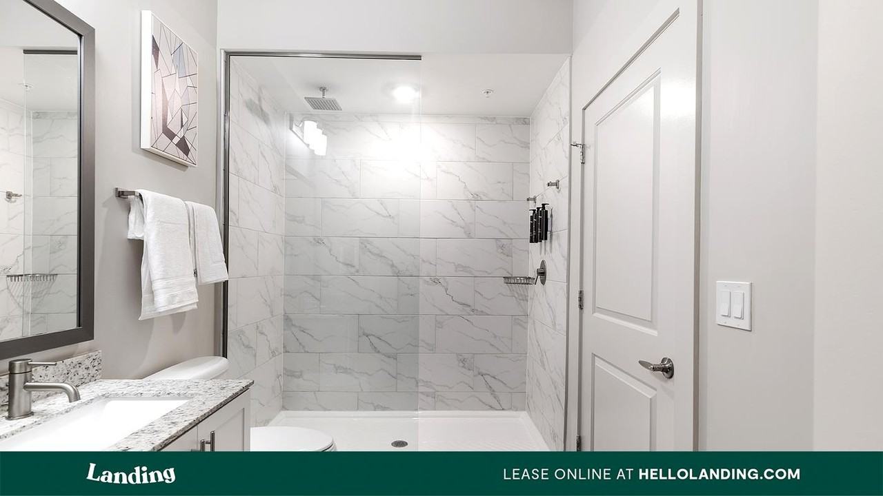 5885 Lakehurst Drive - Photo 4 of 50