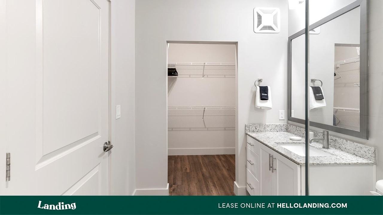 5885 Lakehurst Drive - Photo 5 of 50