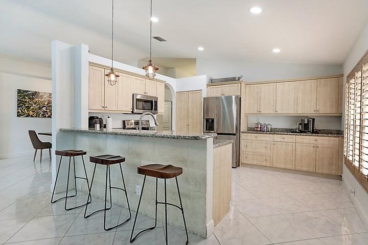 18965 Adagio Drive - Photo 6 of 9