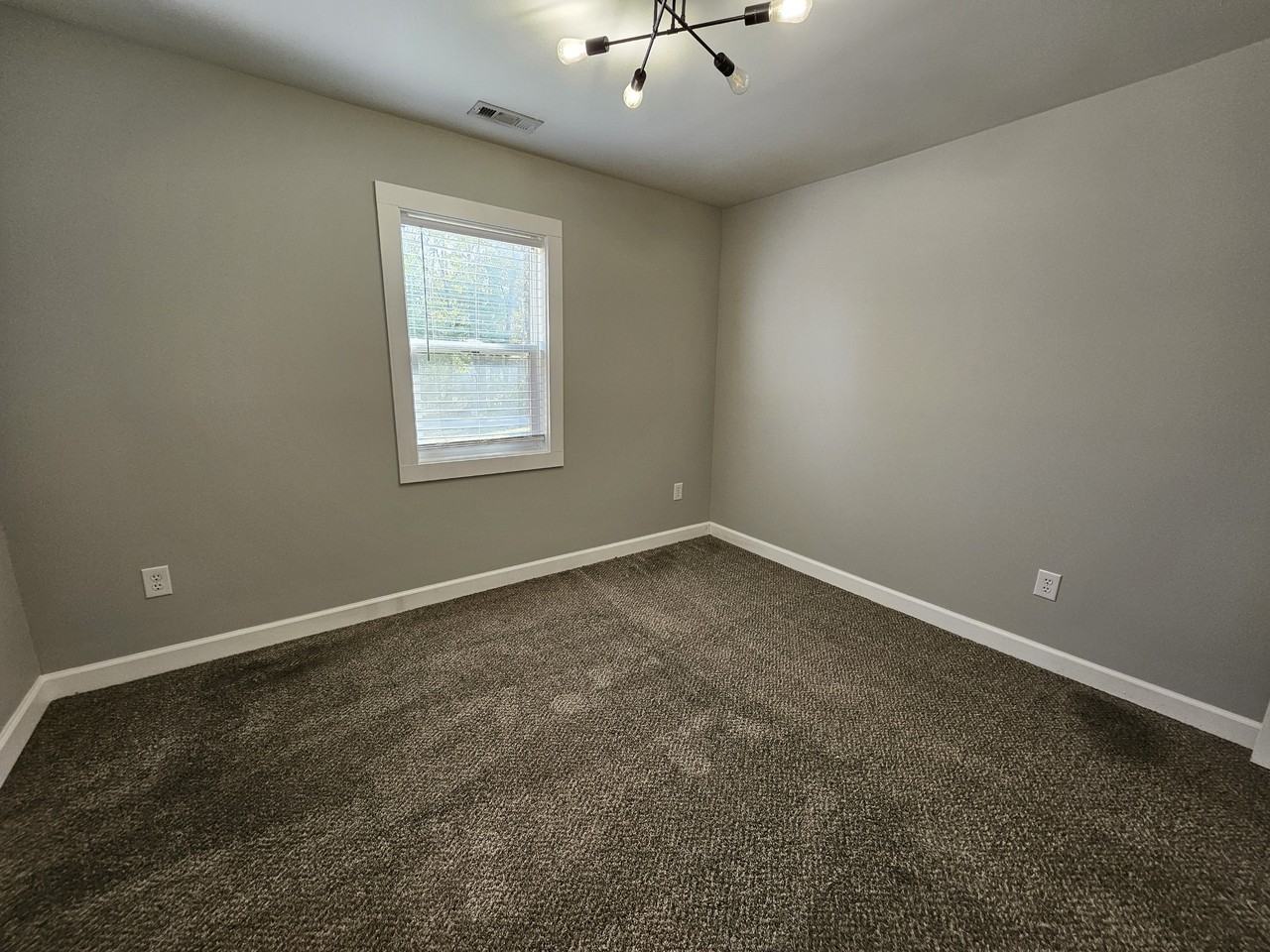 2425 Doctor A J Brown Ave #2425 - Photo 2 of 12