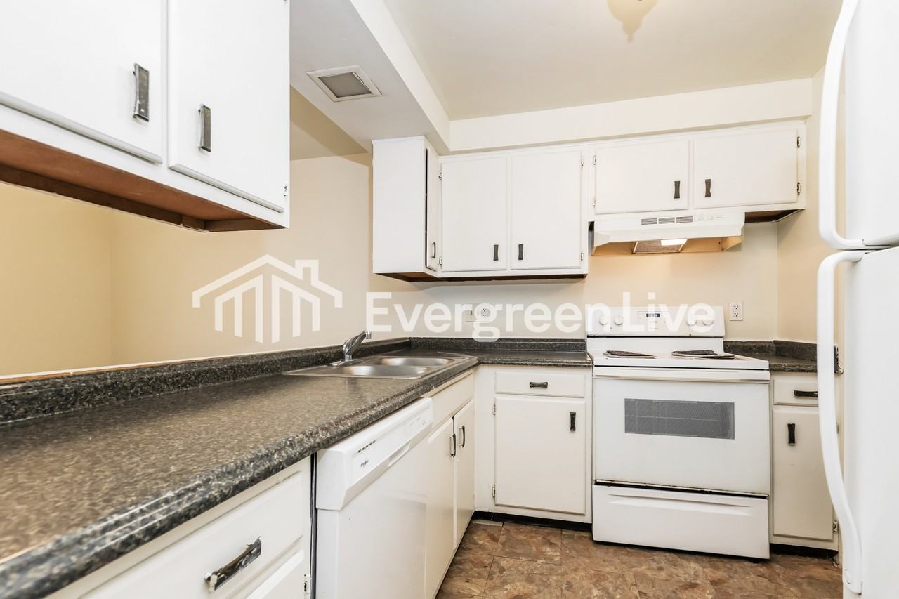 7699 Mount Hood - Photo 6 of 15