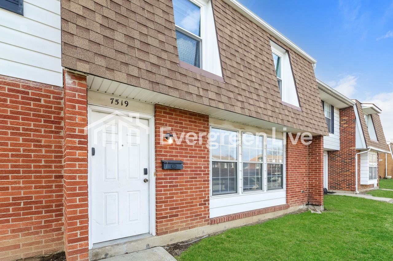 7519 Mount Ranier - Photo 2 of 15