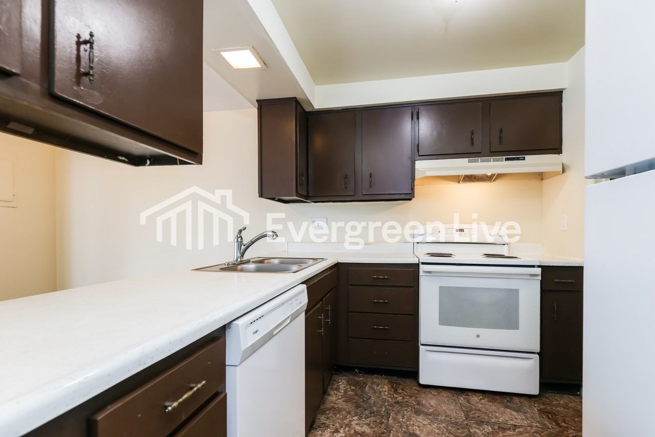 7519 Mount Ranier - Photo 7 of 15